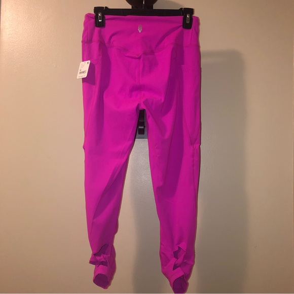 Free People NWT Solid Wave Rider Ankle Legging,Size-Medium,Color-Living Magenta - Picture 2 of 12